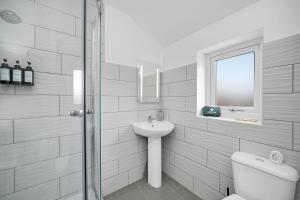 Et badeværelse på Skyline Studios Stratford London + 34 billeder