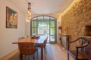 Χώρος καθιστικού στο Encantadora casa en Peratallada