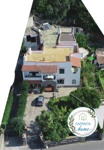 The building in which the holiday home is located