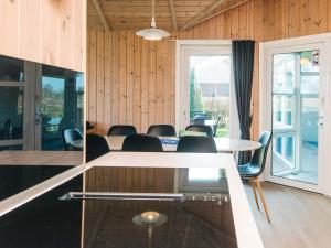 Posezení v ubytování Holiday Home Kirsebærvænget III