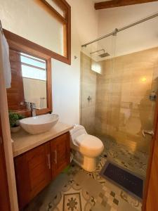Ένα μπάνιο στο Hermoso apartamento central