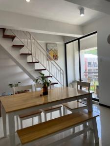 Gambar di galeri bagi The Penthouse Suite di Pusok