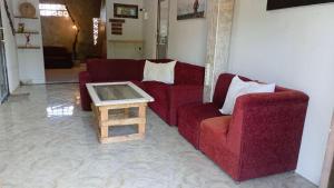 Posezení v ubytování Local Hostel Amed