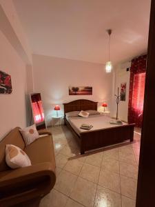 A bed or beds in a room at GABRY HOUSE
