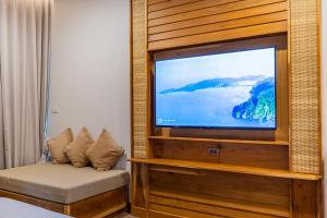 TV/Unterhaltungsangebot in der Unterkunft Phi Phi at Pier