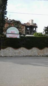 The building in which az apartmanhoteleket is located