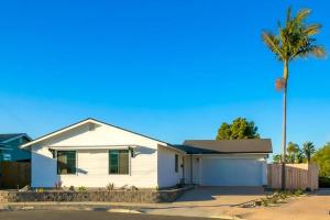 Gallery image of Private Villa Poolside Oasis 15 Min to Everything in San Diego +23 photos