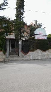 The building in which az apartmanhoteleket is located