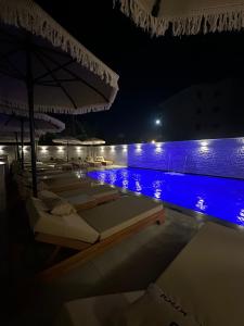 Bazén v ubytování Hotel Kroi nebo v jeho okolí