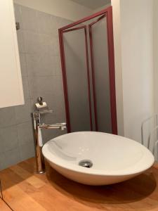 Ένα μπάνιο στο Maisonnette proche bord de Loire +14 φωτογραφίες