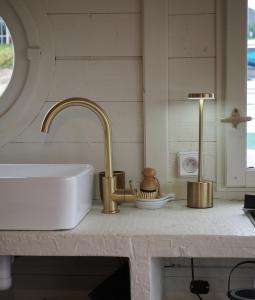 Fotografie z fotogalerie ubytování Bateau traditionnel de Loire face au château d'Angers v destinaci Angers