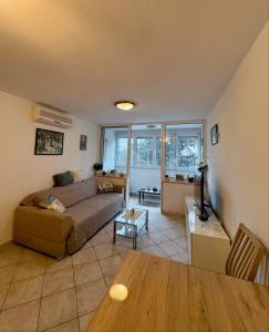 Χώρος καθιστικού στο Cecilia