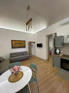 Kuchyň nebo kuchyňský kout v ubytování Palermo Centro Gaale