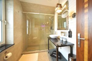 Łazienka w obiekcie "Das Schlafzimmer" Erlebnis & Boutiquehotel - ehemals Hacienda Mexicana