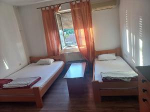 Mynd úr myndasafni af Hotel Duga í Novi Sad