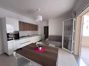 Kuchyňa alebo kuchynka v ubytovaní Residence Romeo