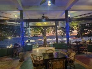 Restaurace v ubytování Yao Yai Beach Resort