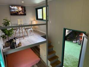 En TV eller et underholdningssystem på Casa Panal , Jacuzzi opcional Villa Alemana