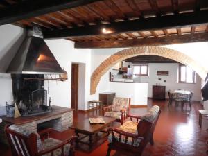 A seating area at Agriturismo Poderi Minori