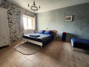 Posezení v ubytování La Source Du Bonheur Chambres et Table d'Hôtes