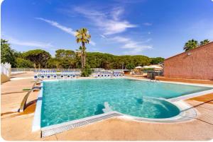 Photo de la galerie de l'établissement Camping Montana Parc 5 étoiles, à Puget-sur Argens 9 autres photos