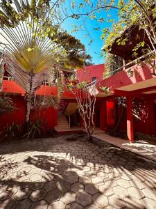 Bygningen som lejligheden ligger i + 6 billeder