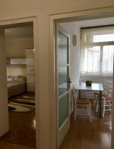 Φωτογραφία από το άλμπουμ του Low budget Apartment in Rijeka σε Rijeka