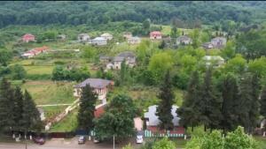 Gallery image of Kiraye Evler in Lankaran +17 photos