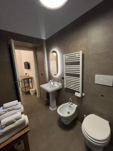 Koupelna v ubytování B&B Arco Trinità