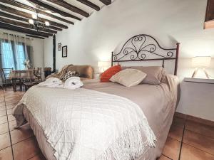 A bed or beds in a room at El Vergel de Berchules