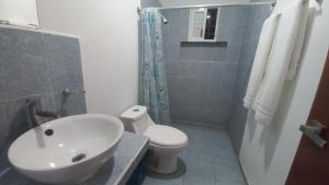 Ένα μπάνιο στο Casa 3 flamencos - estudio y apartamento