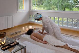 Oaspeți care stau la Las Nalcas Boutique Hotel & Mountain Spa