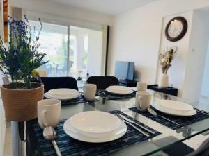 Kép Cozy 2BR APT - Swimming pool - Hesperides szállásáról Páfoszban a galériában
