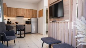 A kitchen or kitchenette at Nektaria Studio