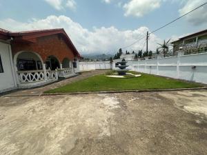 Fotografie z fotogalerie ubytování Luxury Villa AC Ensuite Room 8 v destinaci Limbe