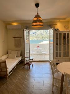 Voodi või voodid majutusasutuse 2BR apartment with sea view! toas