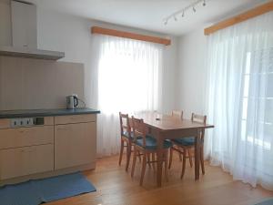 Kuchyň nebo kuchyňský kout v ubytování Appartement "Casa Luigi" + 13 fotografií