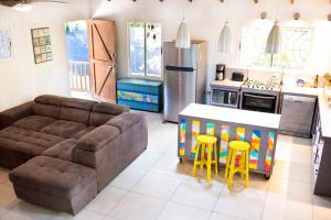 Kuchyňa alebo kuchynka v ubytovaní Boho lodge Montezuma l&l