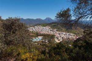 a view of a town on a hill at Vivienda Rural Casa Ana in Prado del Rey