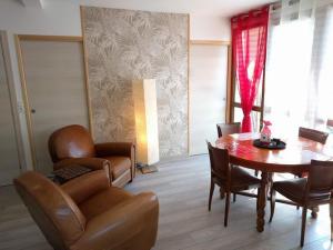 Posezení v ubytování Confortable, au calme avec jardin, jolie vue - G3