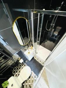 Et badeværelse på Etta's House - NO 31 - A Cozy Urban Escape