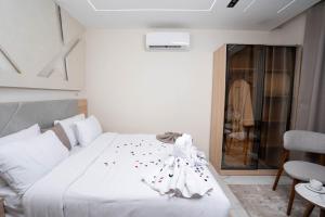Lova arba lovos apgyvendinimo įstaigoje Quantum Pyramids View INN