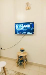 TV a/nebo společenská místnost v ubytování FelysComfortHomesAirbnb