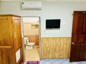 Koupelna v ubytování Tuệ Tĩnh Tower