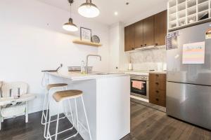 A kitchen or kitchenette at Coastal Getaway with Parking and Steps from the Beach