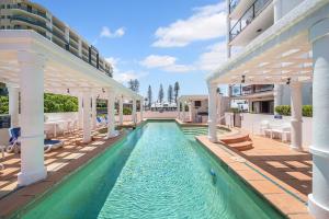 Bazén v ubytování Aegean Dream Mooloolaba Escape nebo v jeho okolí