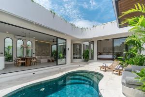 Bassein majutusasutuses Villa Larente - Elegant 2BR Villa Pool Retreat in Heart of Bingin või selle lähedal