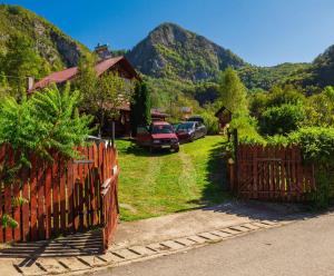 Photo de la galerie de l'établissement Cabana La Florut, à Sălciua de Jos
