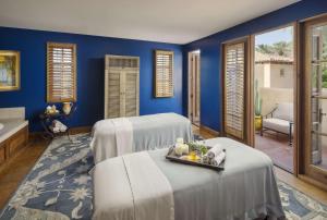 Letto o letti in una camera di Royal Palms Resort and Spa, part of Hyatt