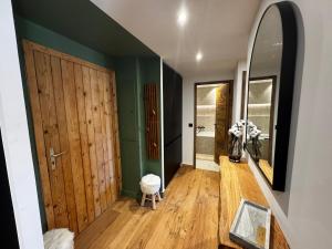 Afbeelding uit fotogalerij van Chalet Sassy Evasion Cocooning Jardin et BOX in Megève +13 foto's